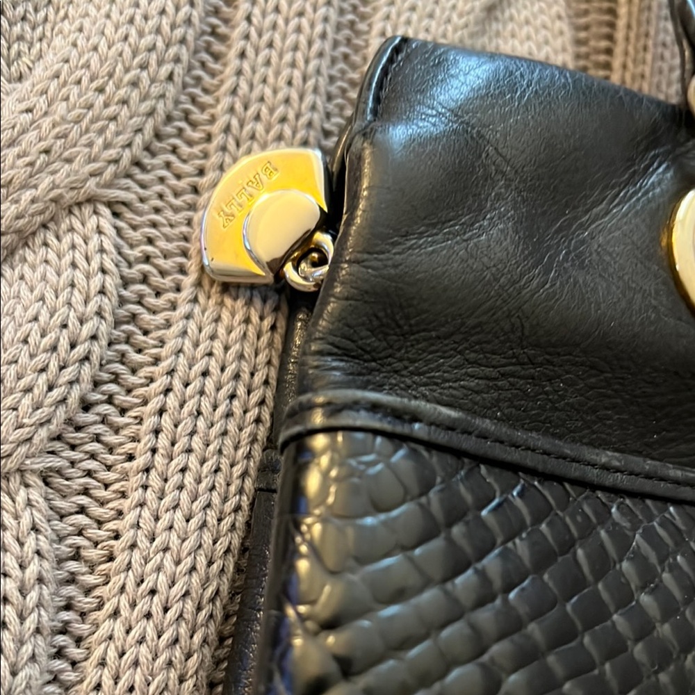 Bally Black Shoulder Bag with Gold Hardware - Picture 3 of 6